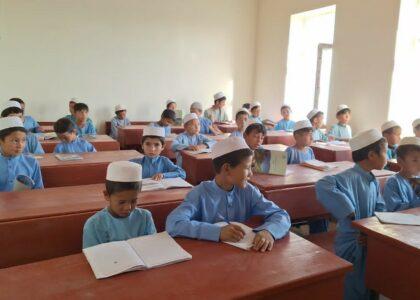 حدود یک هزار شاگرد در جوزجان به فضای مصؤن آموزشی دست یافتند