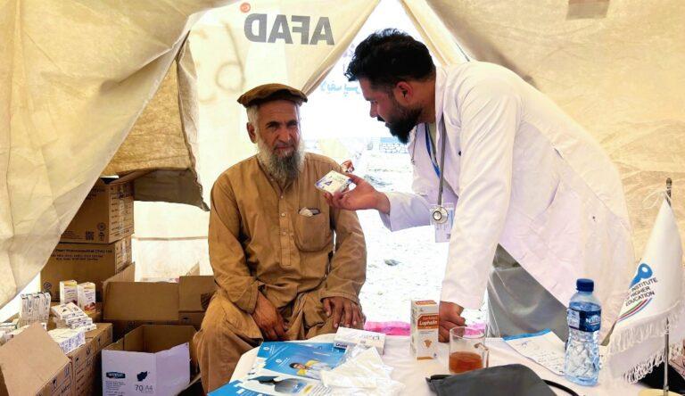 عامې روغتیا ریاست: تورخم کې د کډوالو درملنې لپاره یو روغتون او ۱۱ روغتیايي مرکزونه فعال دي