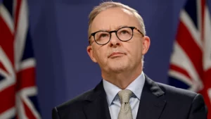 Australian PM wins 2nd term in office