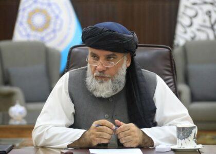 عزیزی: تاجران و سرمایه‌گذاران به کشور برگردند و سرمایه‌گذاری کنند