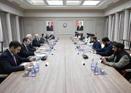 ملا برادر د اذربایجان له لومړي وزیر سره د دوه اړخیزو اړیکو پر پراختیا خبرې وکړې