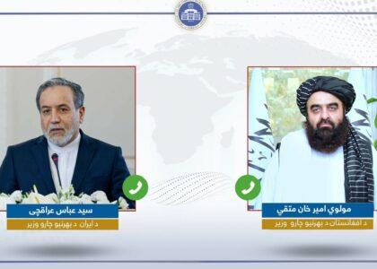 متقي: له ایرانه د افغان کډوالو د ایستلو لړۍ اندېښمنوونکې ده