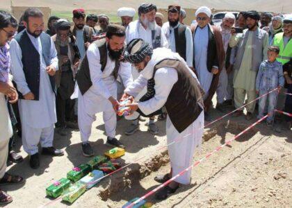 کار ساخت هفت شبکۀ‌ آبرسانی به هزینۀ ۲۸ میلیون افغانی در بامیان آغاز شد