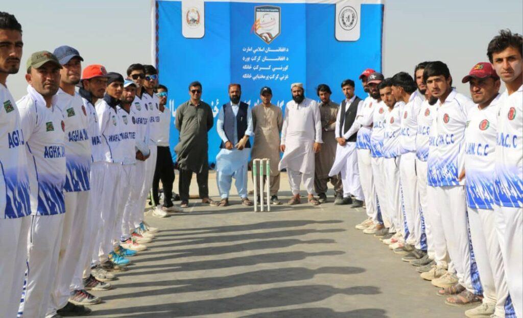 غزني کې د کرکټ ۲۴ کلبونو ترمنځ «انټرکلب» سیالۍ پیل شوې
