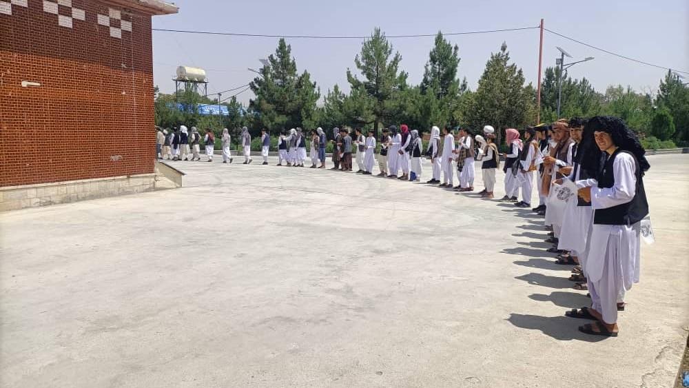 د شمال زون یو شمېر ځوانان د ملي یووالي له پیغام سره غزني ته تللي