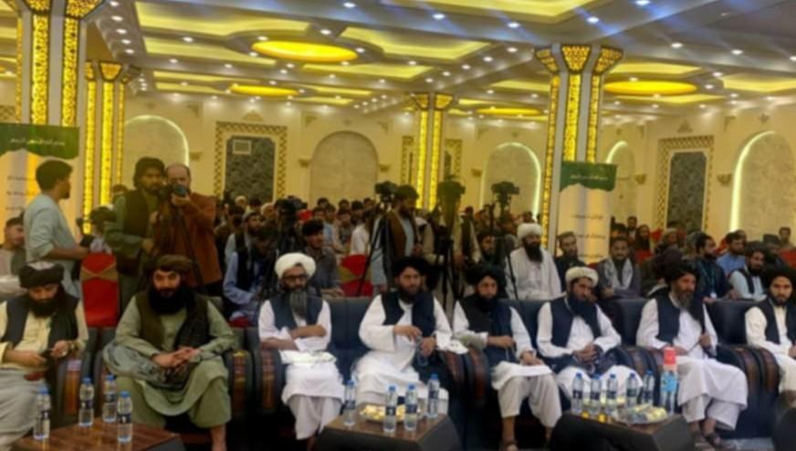 میدان‌وردګو کې د ناوړه دودونو مخنیوي په موخه ولسي غونډه جوړه شوه