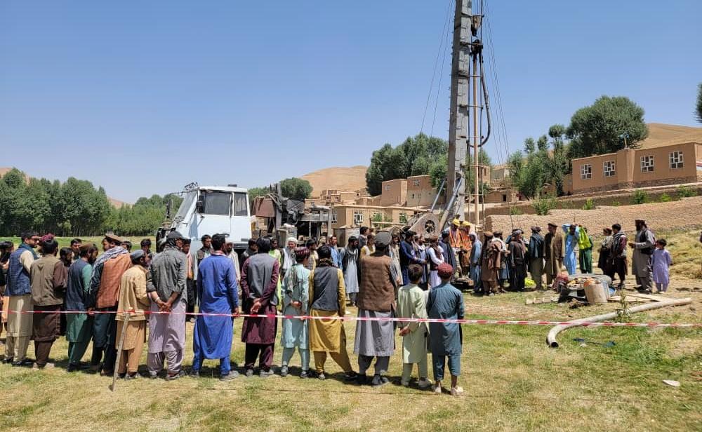 غور کې د اوبو رسونې د درېیو شبکو جوړولو چارې پیل شوې