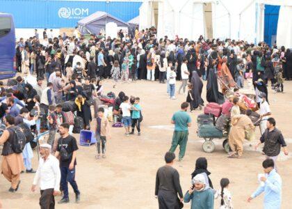 تېره ورځ له ایران او پاکستان څخه څه باندې ۵۵۰۰ کډوال هېواد ته راستانه شوي