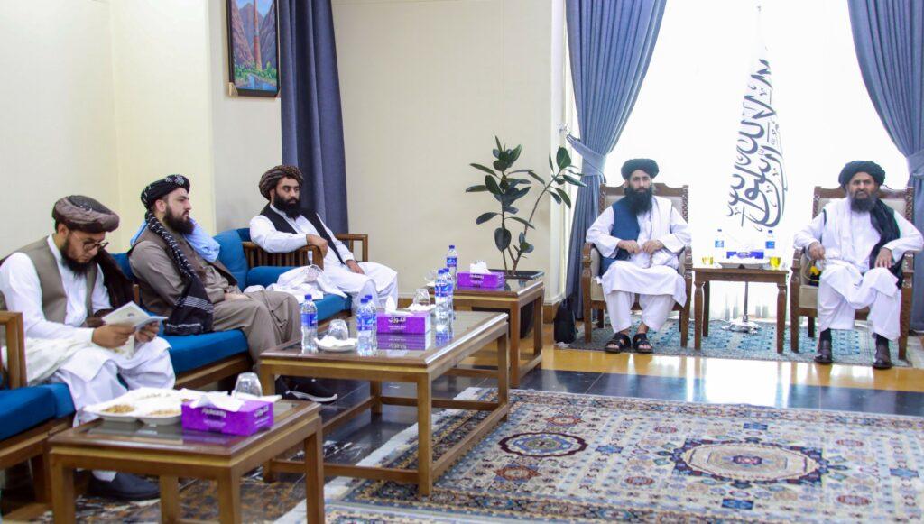 ملا برادر به‌منظور اشتراک در نشست سران سازمان ایکو به آذربایجان رفت