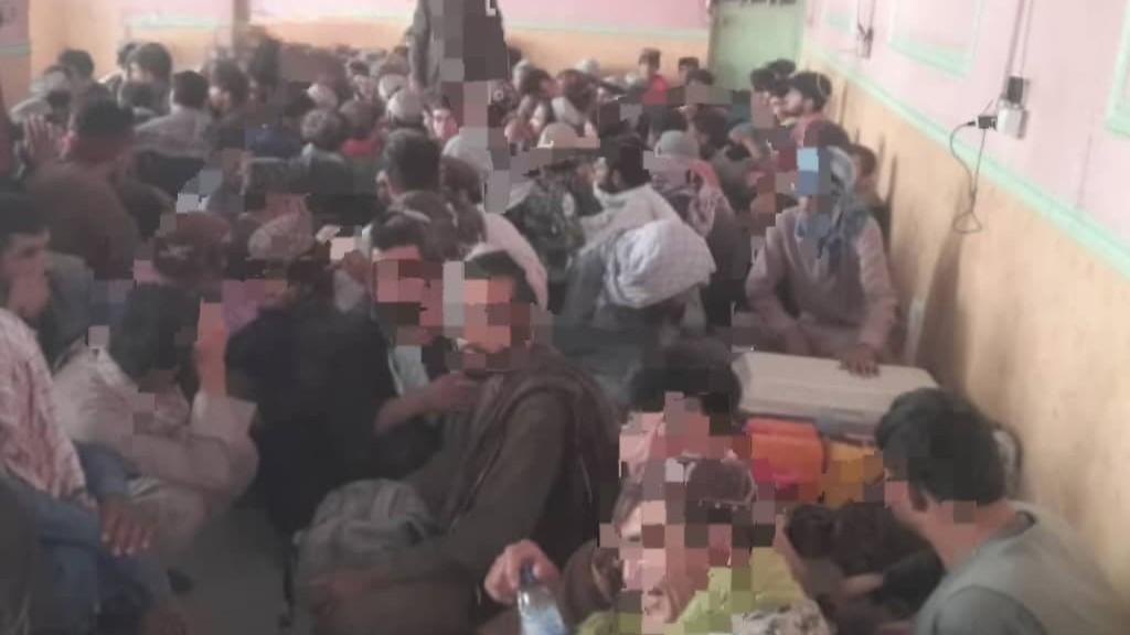 بیش از ۲۰۰ فرد معتاد به مواد مخدر در نیمروز پس از تداوی به خانواده‌های شان تسلیم داده شدند