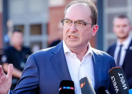 وزیر داخلۀ آلمان: حضور نمایندۀ ا.ا در برلین بدون به رسمیت‌شناسی نیز ممکن است