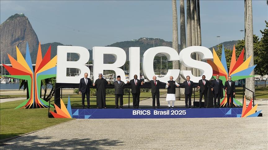 Trump threatens extra tariffs amid BRICS summit