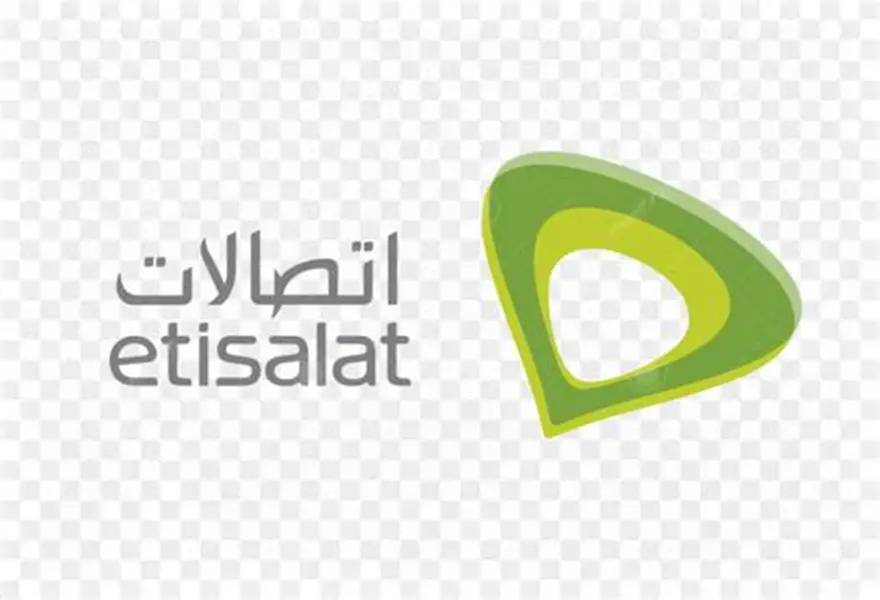 اتصالات له ایران څخه راستنیدونکو ته له ۱۷.۵ ټنو څخه ډېر خوراکي توکي وویشل