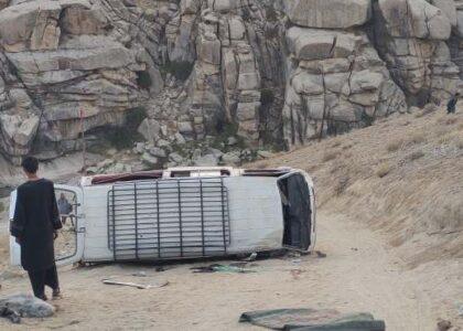 3 killed, 14 injured in Bamyan, Daikundi traffic accidents