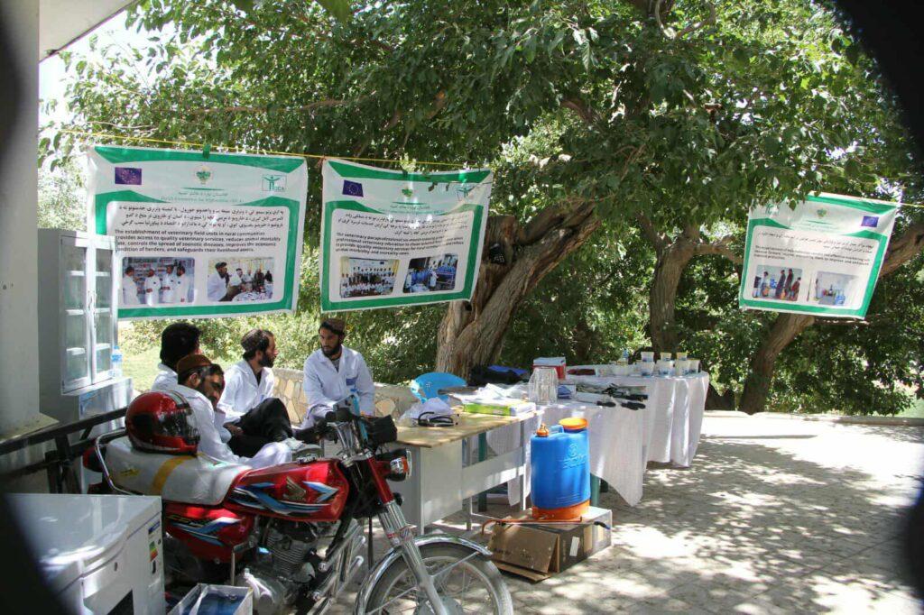 غزني کې د کرنیزو محصولاتو او لبنیاتو یو ورځنی نندارتون جوړ شو