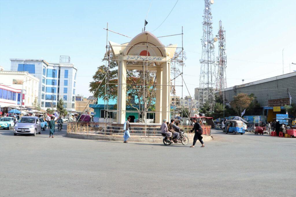 شاروالی بلخ: کتیبۀ امیرعلی شیرنوایی با طرح جدید بازسازی و تزئین می‌گردد