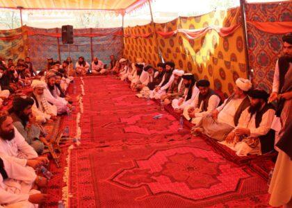 د لوګر او بامیان ولایتونو د دوو دښمنو کورنیو ترمنځ روغه وشوه