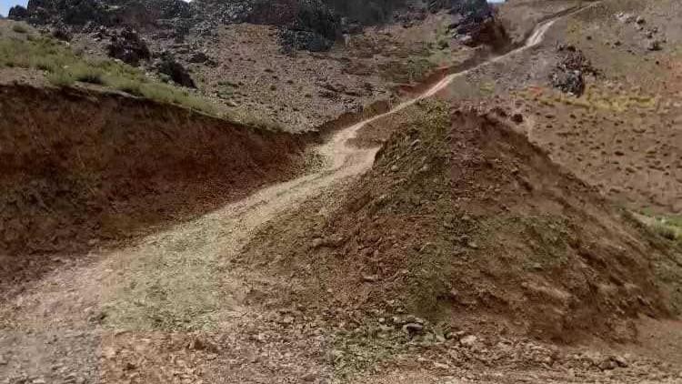 با ساخت ۱۰ کیلومتر سرک، مسیر دایکندی به بامیان و کابل تا۶۰ کیلومتر کوتاه‌تر شد