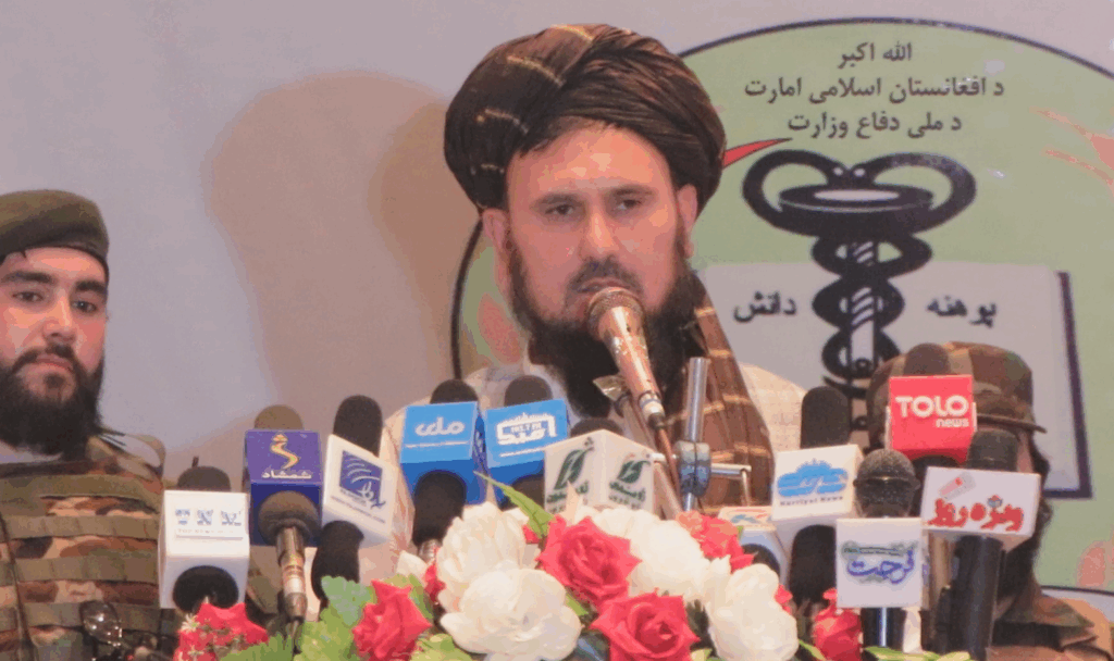 فطرت: زمینۀ خدمت در کشور به کادرهای افغان مقیم در خارج مساعد شده‌است