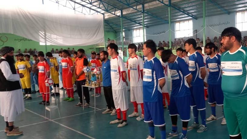 غزني کې د شپږو غوره لوبډلو ترمنځ د فوټسال سیالۍ پیل شوې