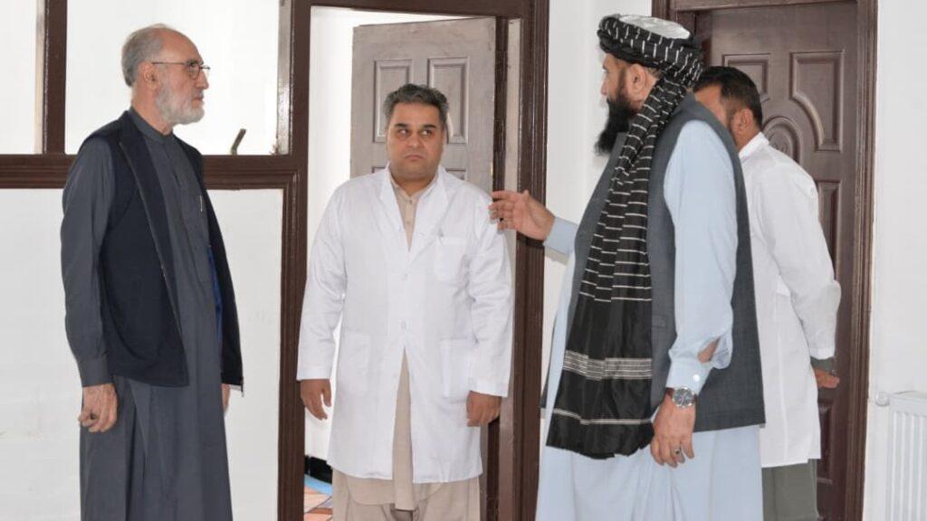 وزارت صحت عامه روند بررسی اسناد تحصیلی داکتران در مراکز صحی خصوصی را آغاز کرد