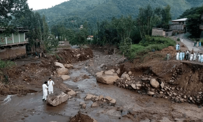 خیبر پښتونخوا کې د سېلابونو له امله څه باندې ۲۰۰ کسانو ژوند له لاسه ورکړی