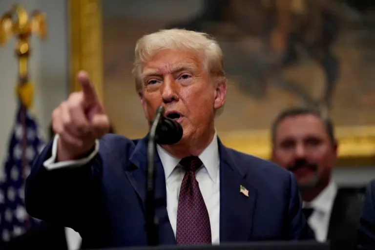 US, Iran exchange threats over Strait of Hormuz