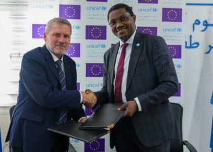 اتحادیۀ اروپا ۱۰ میلیون یورو برای حمایت از کودکان مهاجر افغانستان کمک می‌کند