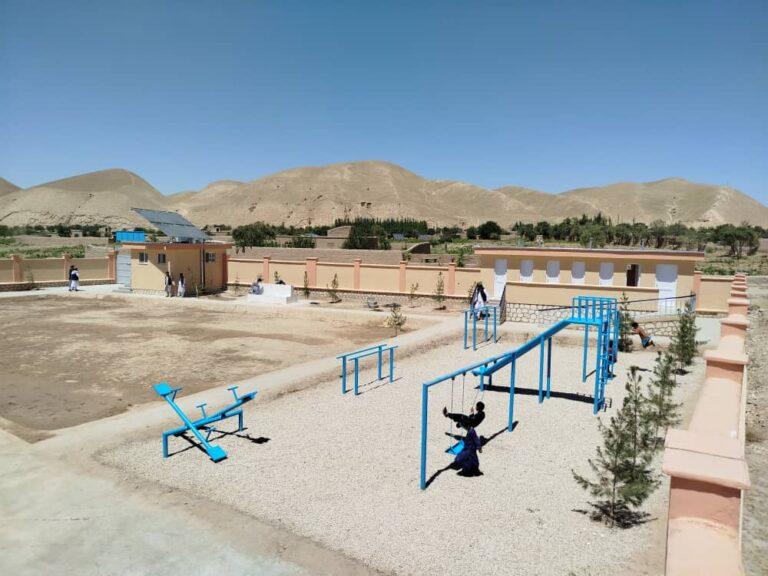 تعمیر یک مکتب در فاریاب به بهره‌برداری سپرده شد.