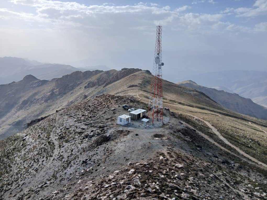 برخی باشنده‌گان دایکندی: برای یک تماس سادۀ تیلفونی کیلومترها راه را می‌پیماییم