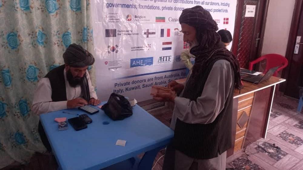 آغاز روند توزیع کمک‌های نقدی و غیرنقدی به خانواده‌های نیازمند در نیمروز