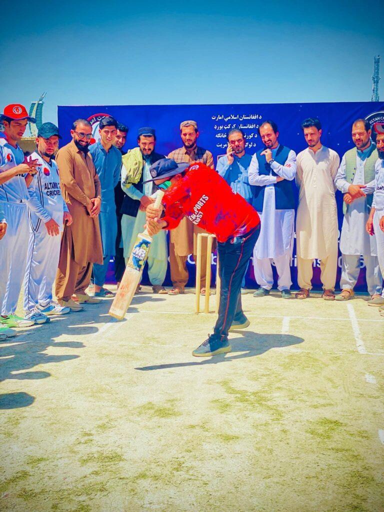 رقابت‌های انترکلب کرکت در لوگر آغاز شد