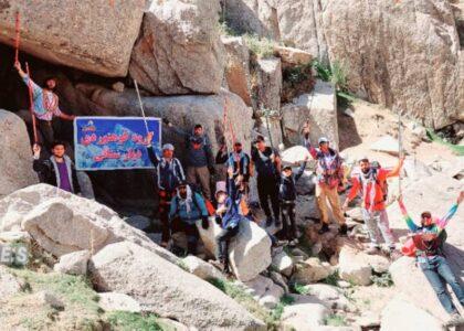 تیم کوهنوردی «دیار سنایی» در غزنی چندین قله را صعود کرد