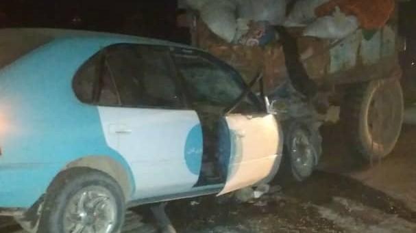 غزني کې ترافیکي پېښې؛ یوې ښځې ژوند له لاسه ورکړی او څلور نور کسان ټپیان شوي