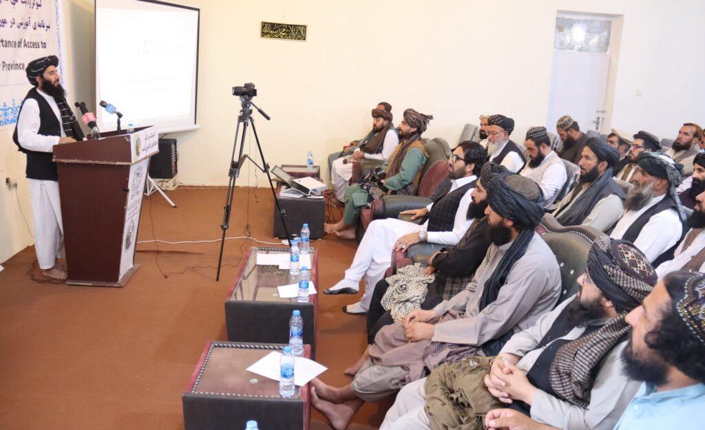 لوګر کې مسوولین: ادارې دې رسنیو او خبریالانو ته پر وخت معلومات ورکړي