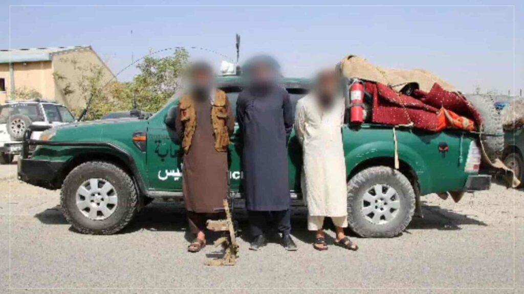 سه تن به اتهام سرقت و سوءاستفاده از نام و تجهیزات نیروهای امنیتی در لوگر بازداشت شدند