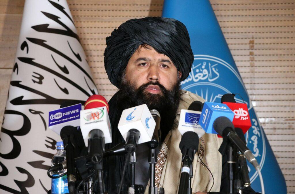 Sheikh Nadeem urges students to pursue academic, moral growth