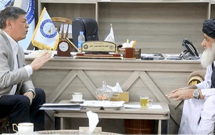 وزیر فواید عامه با سفیر اوزبیکستان دربارۀ پروژه‌های زیربنایی و افزایش انتقالات از بندر حیرتان گفتگو کرد