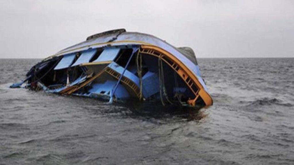 نایجریا کې د یوې کښتۍ چپه کېدو پېښه کې لږ تر لږه ۶۰ کسان مړه شوي