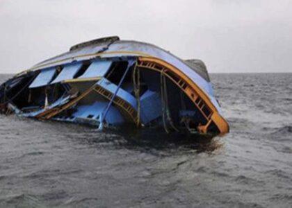 نایجریا کې د یوې کښتۍ چپه کېدو پېښه کې لږ تر لږه ۶۰ کسان مړه شوي