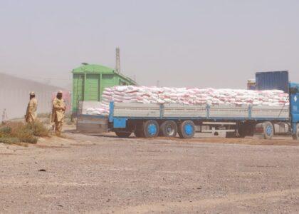 قزاقستان صدها تُن کمک بشردوستانه به افغانستان ارسال کرده‌است