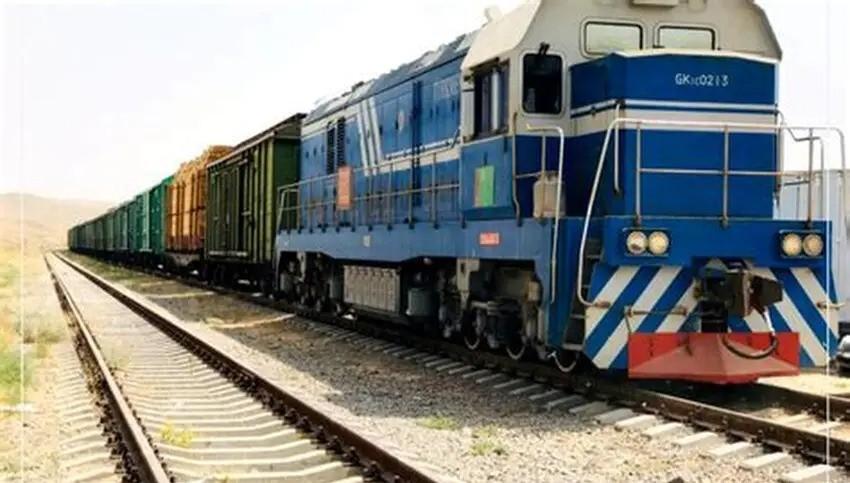 تېرو شپږو میاشتو کې د افغانستان او ایران ترمنځ د سوداګرۍ کچه څه باندې ۱.۶ میلیارد ډالرو ته رسېدلې