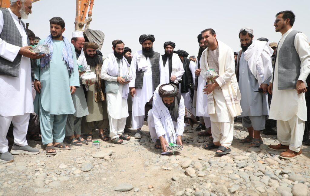 کار ساخت شهرک تجارتی «سپین‌زر» در تخار آغاز شد