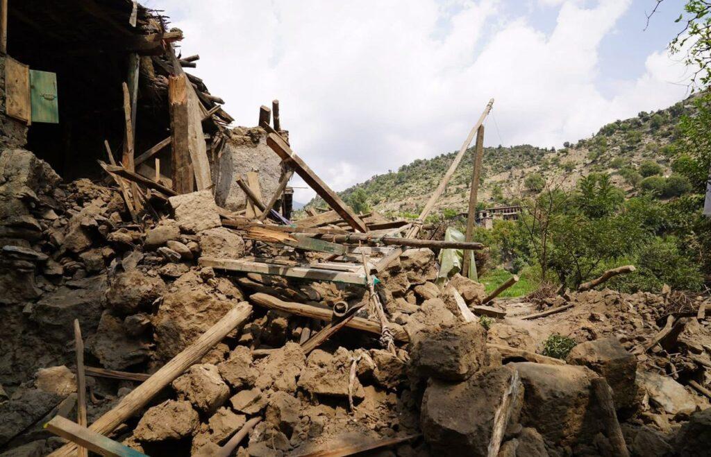 اوتونبایوا: د افغانستان زلزله‌ځپلي به له نړۍوالو مرستو پرته سخت ژمی ولري