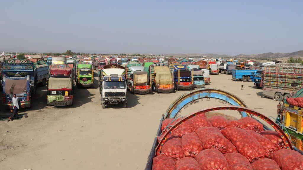 Afghan, Pak traders incur $1m in daily losses: Alokozai