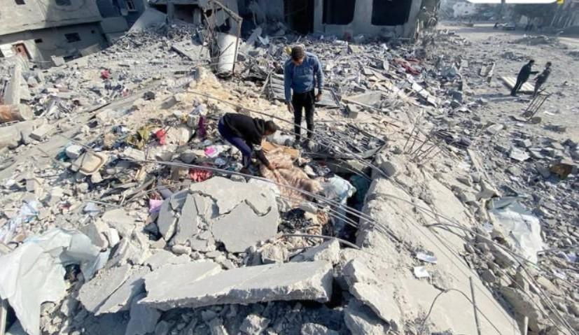 غزه کې د اسراییل تازه بریدونه؛  ۷۰ کسانو ژوند له لاسه ورکړی