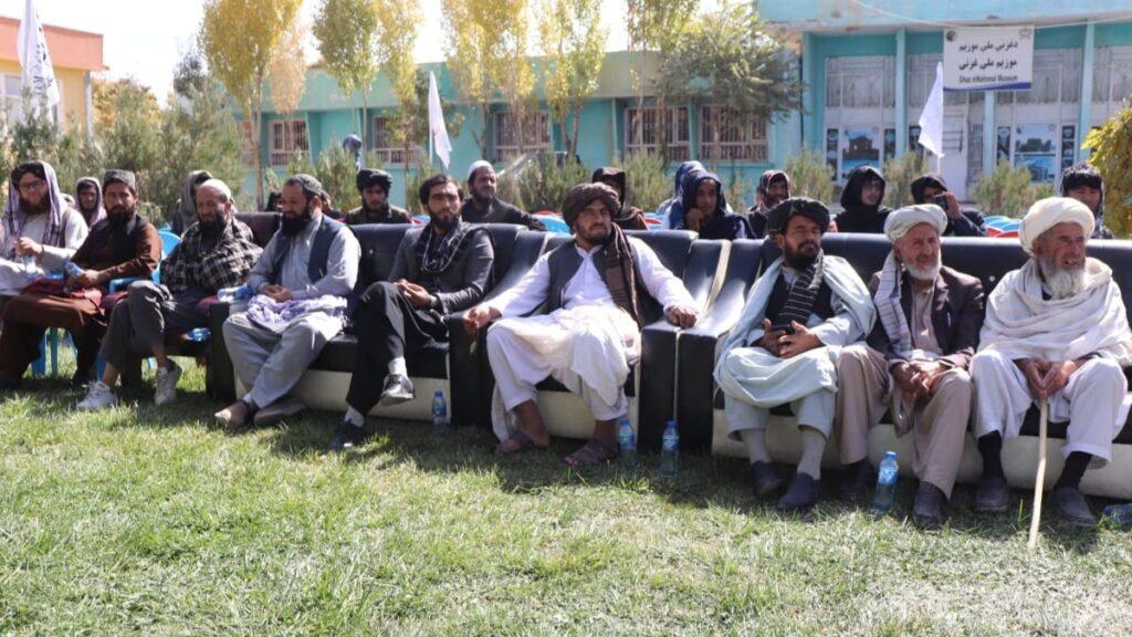 غزني کې د ناوړه دودونو مخنیوي په موخه مشاعره وشوه