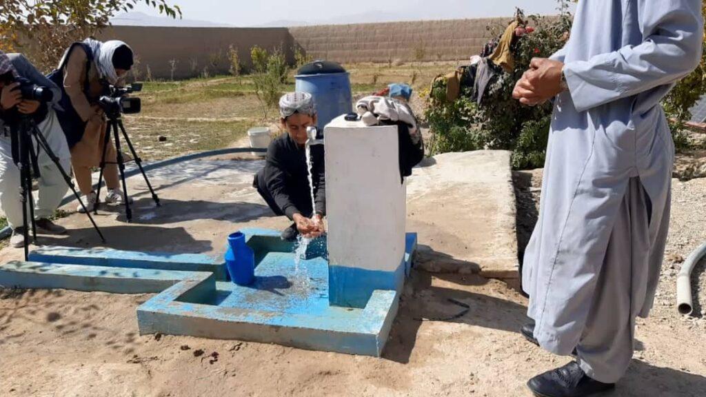دو شبکۀ آبرسانی در غزنی به بهره‌برداری سپرده شد