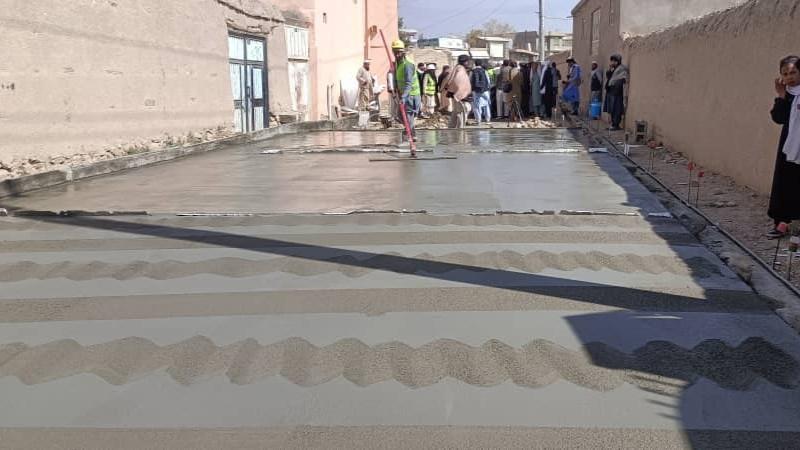 غزني‌ښار کې د ۱۰ میلیون افغانیو په لګښت د درېیو رغنیزو پروژو چارې پیل شوې