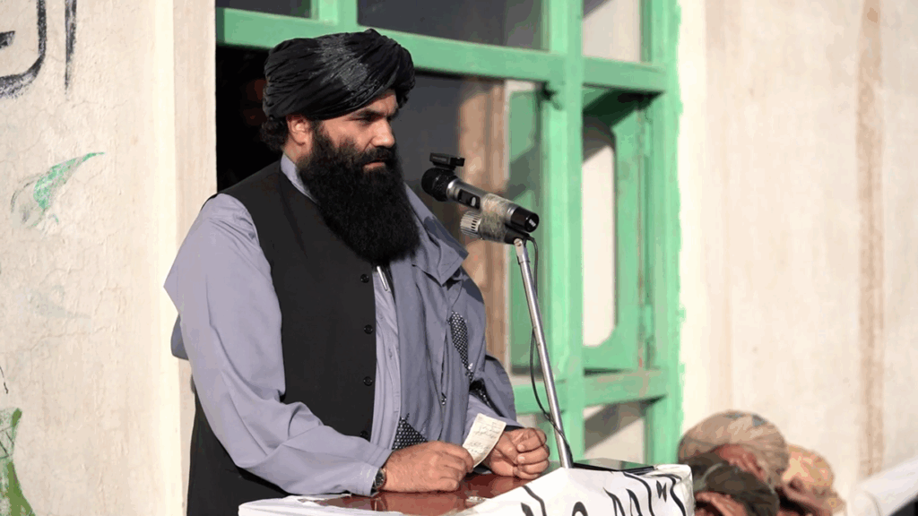 وزیر امور داخله: مردم باید به نرمی به طرف ارزش‌های اسلامی رهنمایی شوند